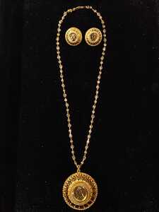 Gini Pendant